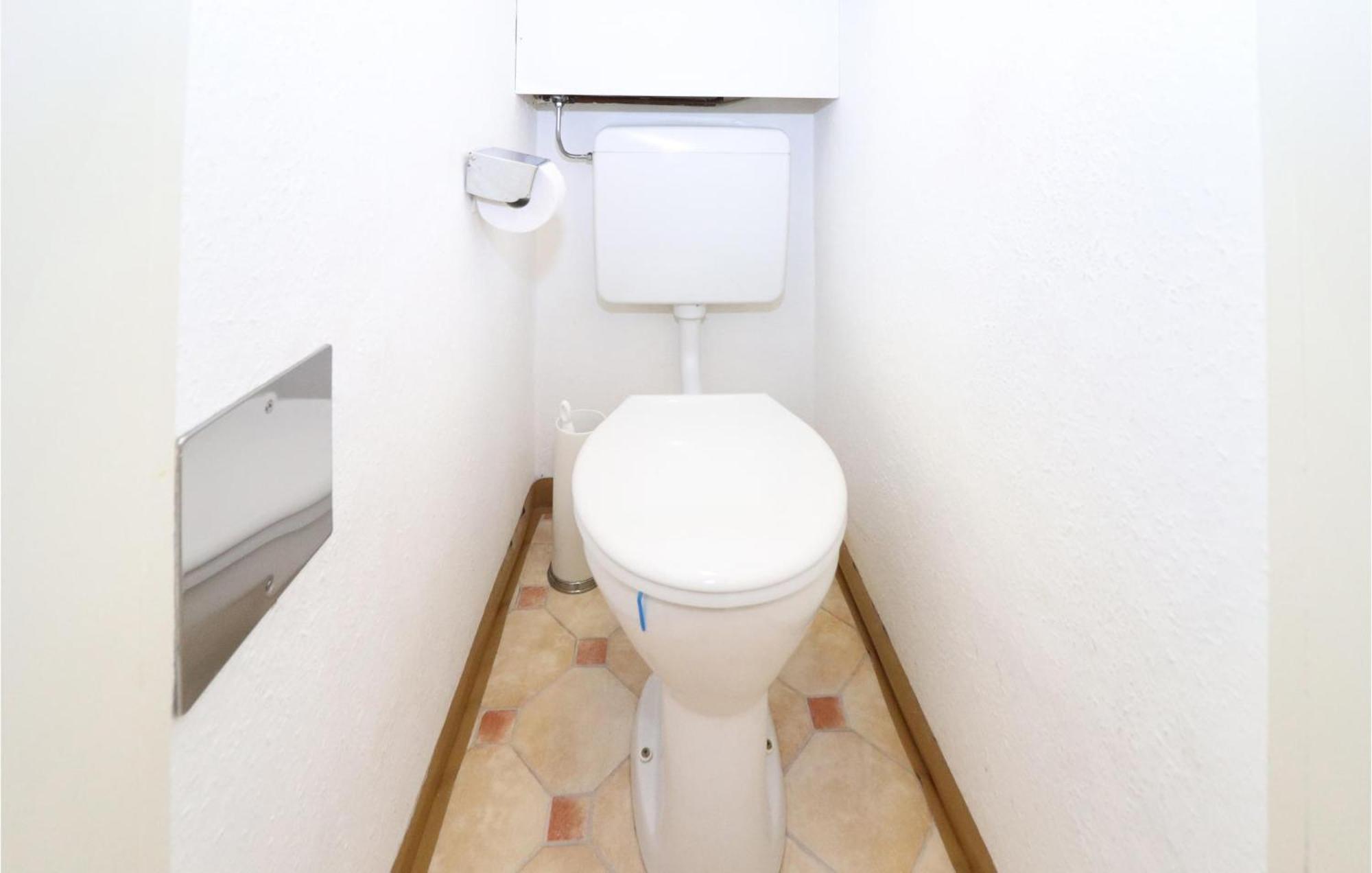 Ferienwohnung Mit Seeblick Aldrans Bagian luar foto