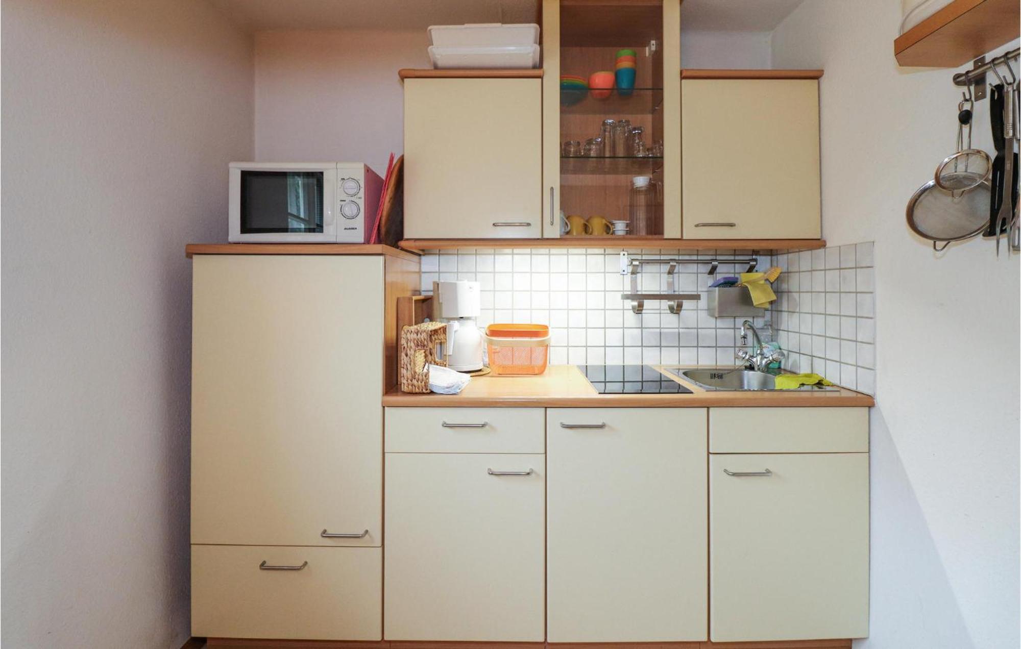 Ferienwohnung Mit Seeblick Aldrans Bagian luar foto