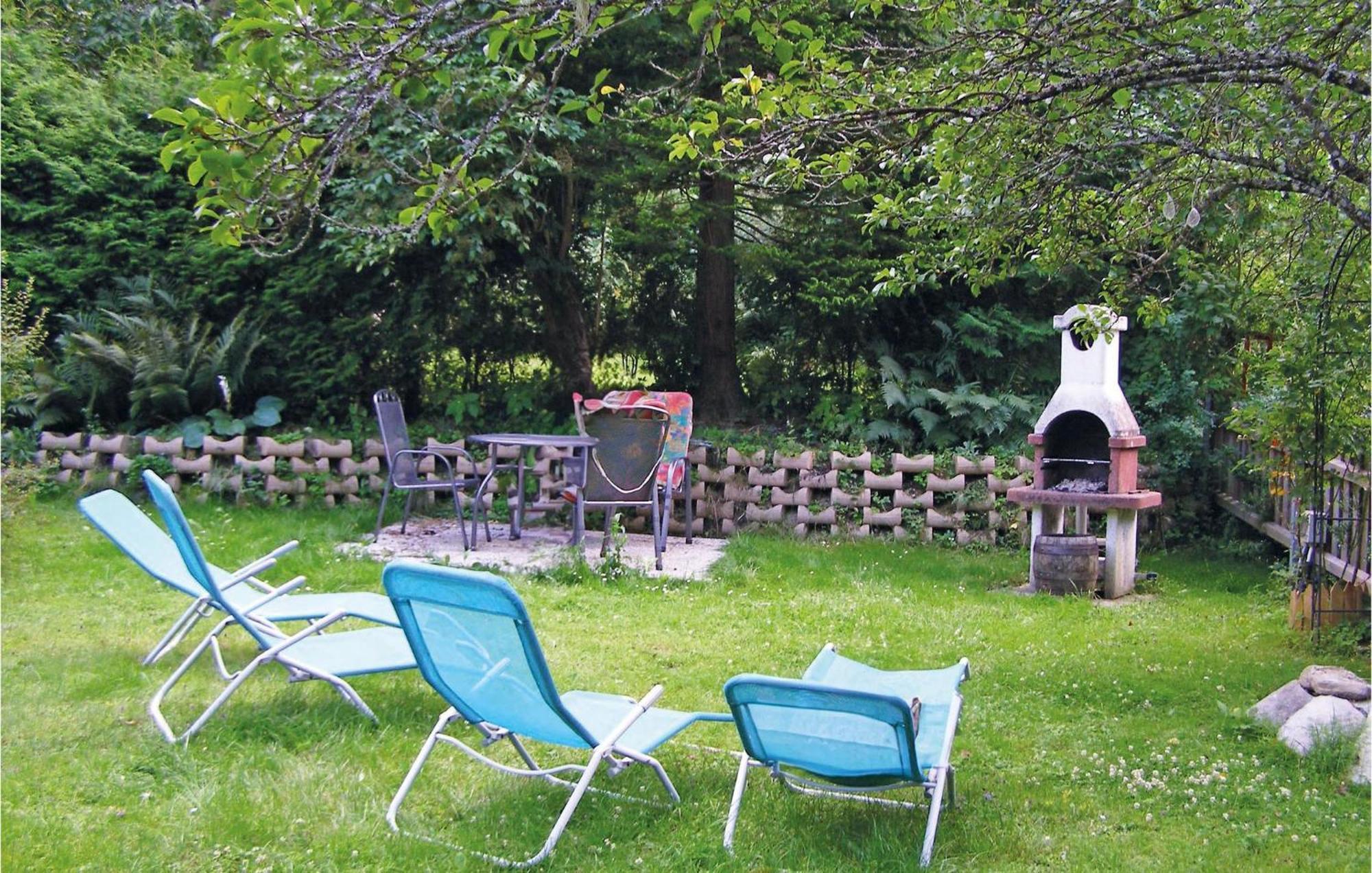 Ferienwohnung Mit Seeblick Aldrans Bagian luar foto